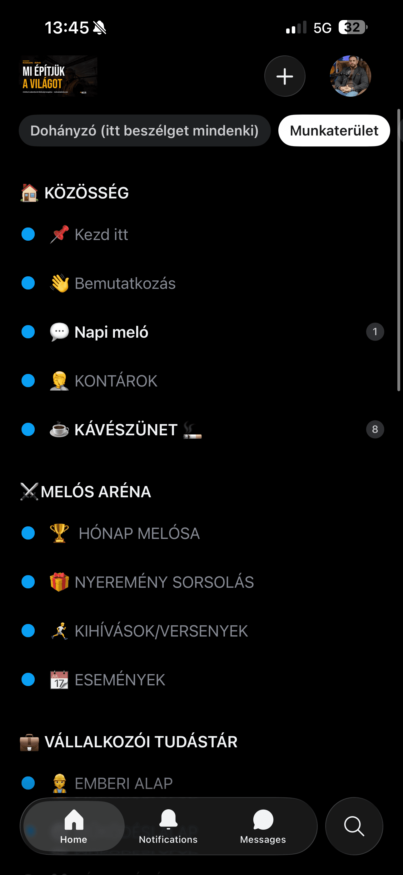 Közösségi terek: Kávészünet, Napi melók, Kérdésem van